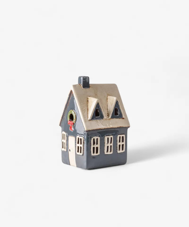 Alsace Tea House Light - Cottage Navy with Wreath